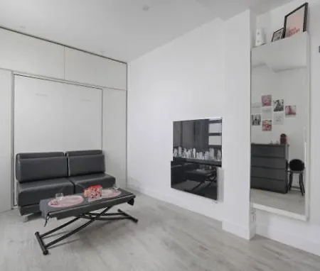 Fantin Latour Confortable 2p Seine Et Tour Eiffel Lejlighed